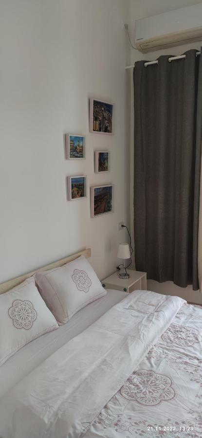 Apartments Comfy - For A Quiet Family Holiday Haifa Buitenkant foto