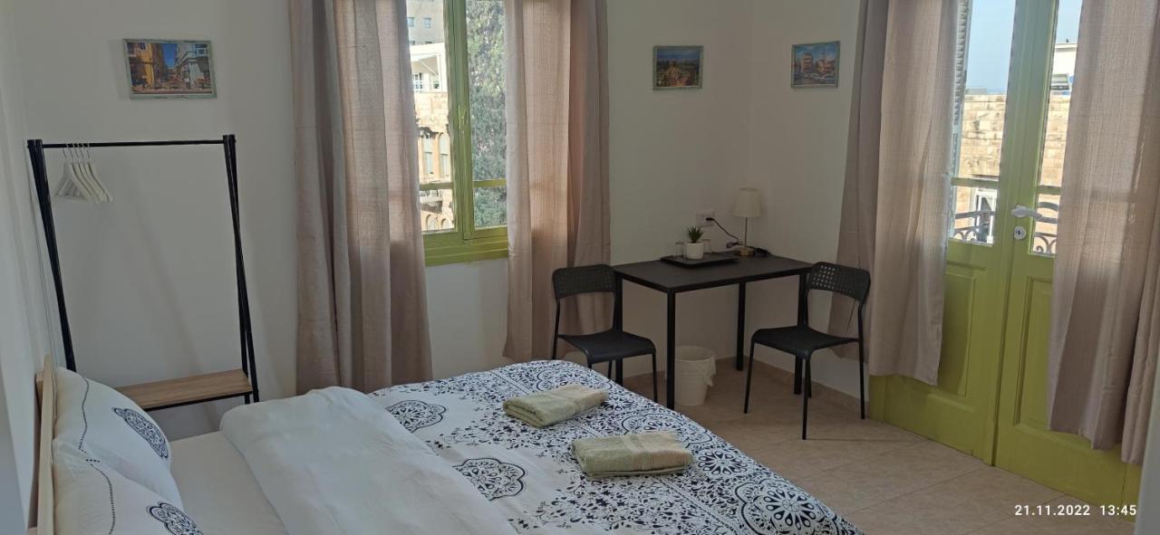 Apartments Comfy - For A Quiet Family Holiday Haifa Buitenkant foto